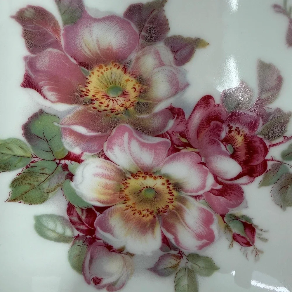 Vintage Schumann Bavaria Wild Rose Porcelain Bowl Gold Trim Germany‎